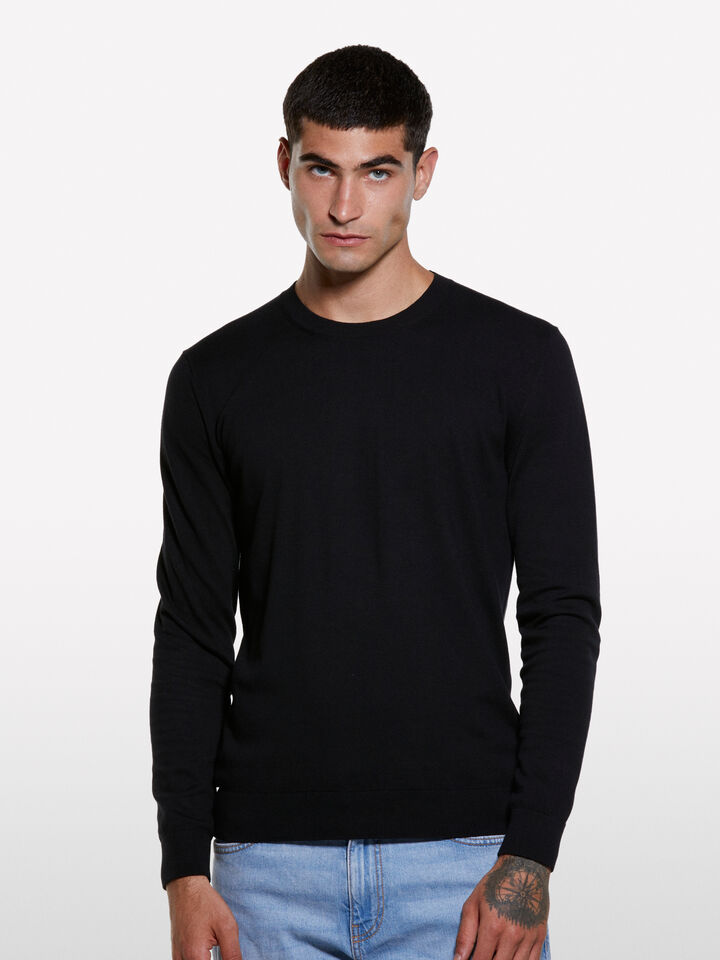 Black crew neck sweater - men's crew neck sweaters - Black | Sisley image number 3
